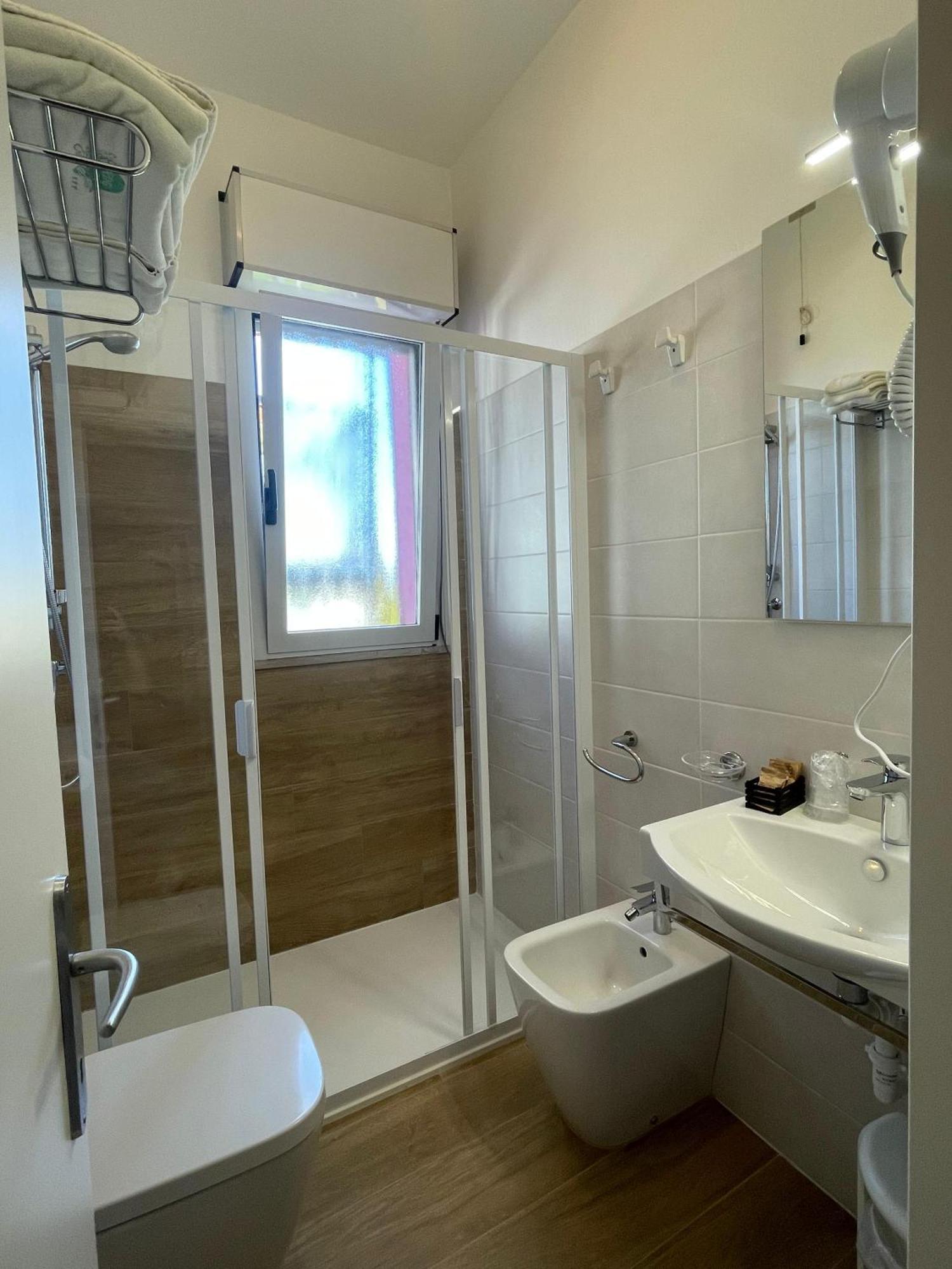 Hotel Di Giovanni Бибионе Екстериор снимка